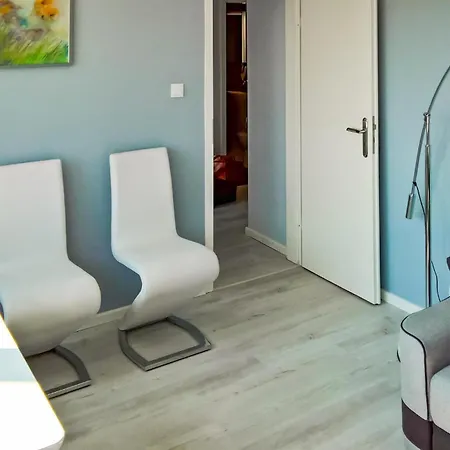 Lovely In With Wifi * Свиноуйсьце